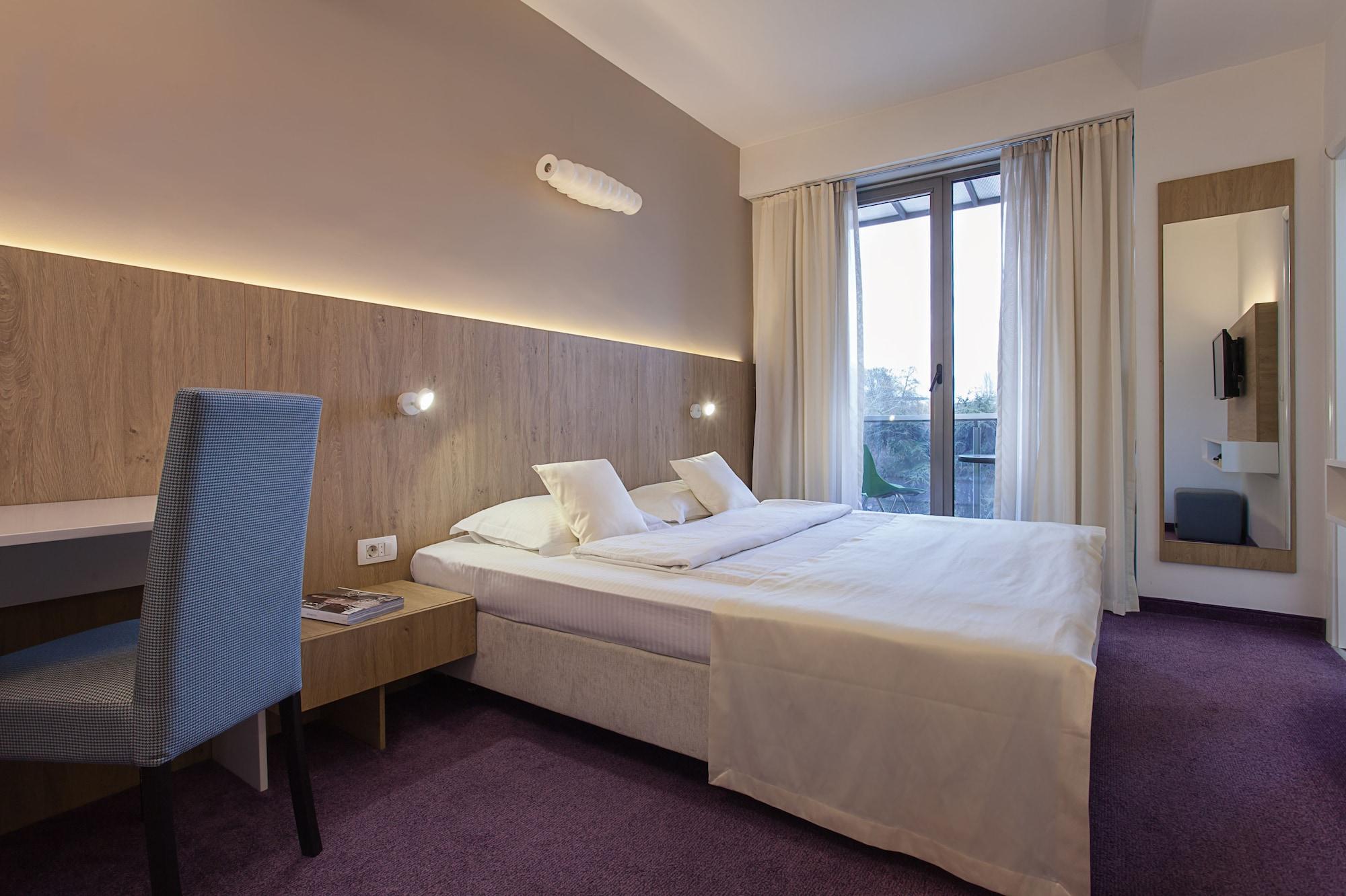 City Park Hotel Szkopje Kültér fotó