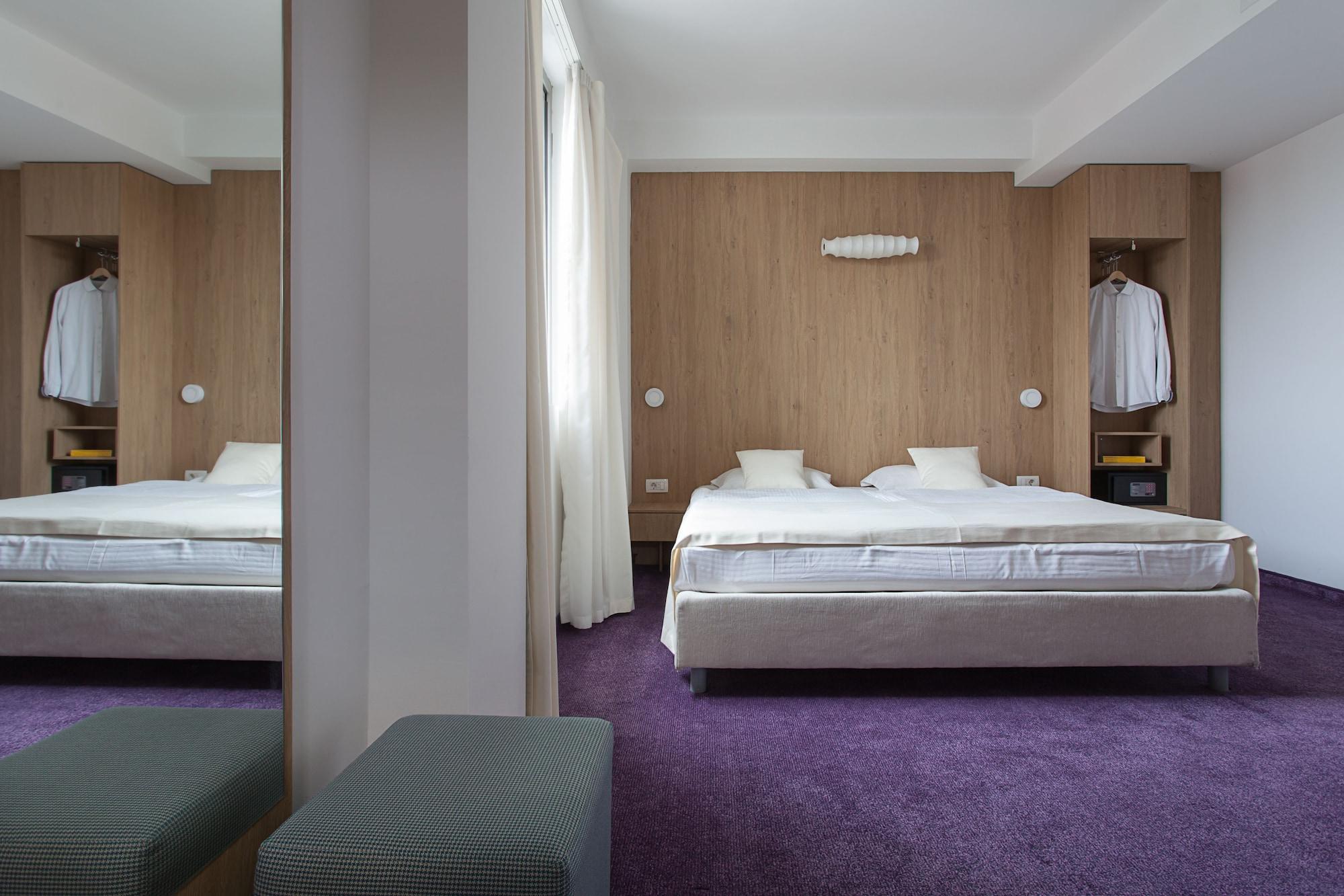 City Park Hotel Szkopje Kültér fotó