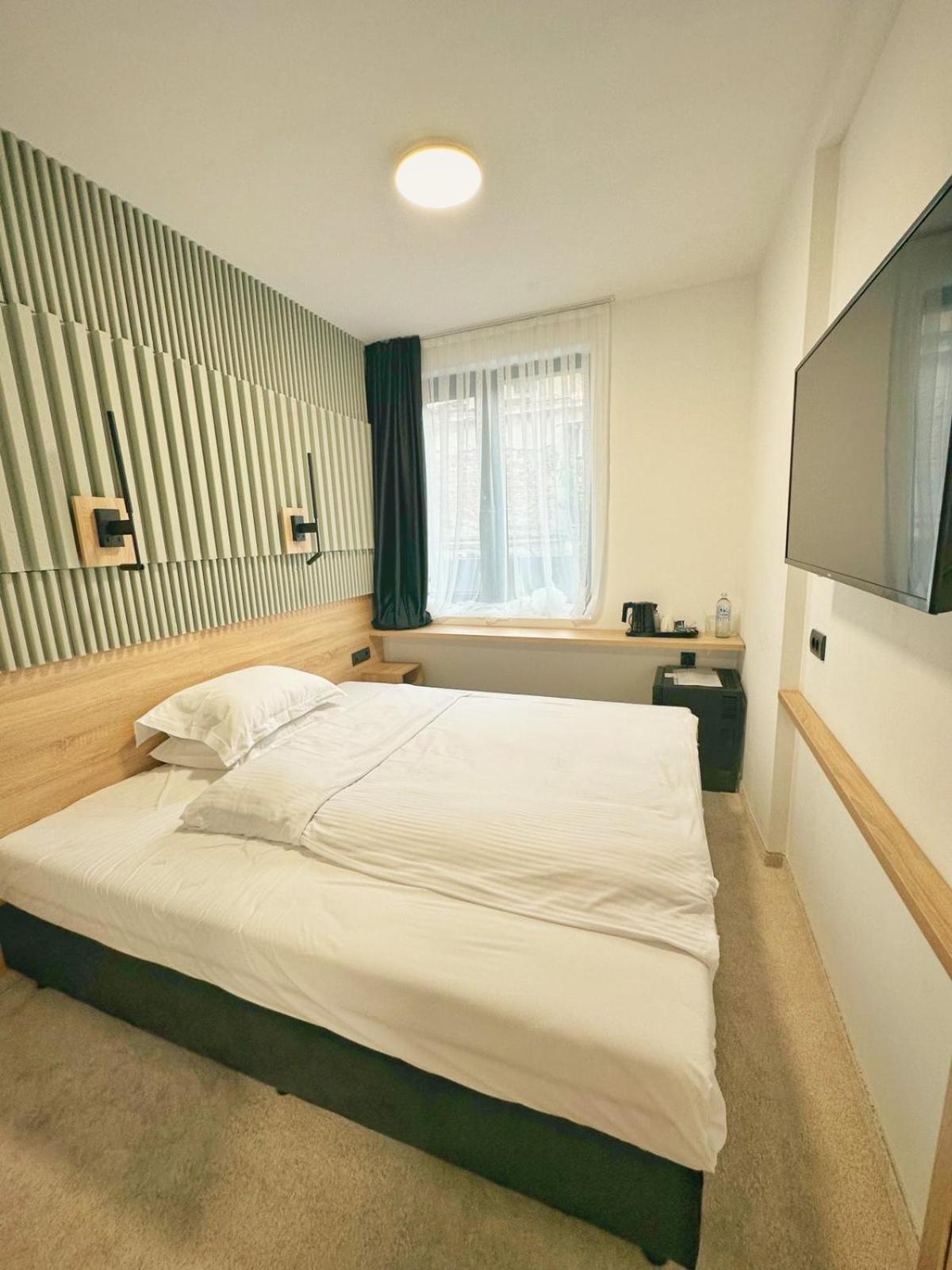 City Park Hotel Szkopje Kültér fotó