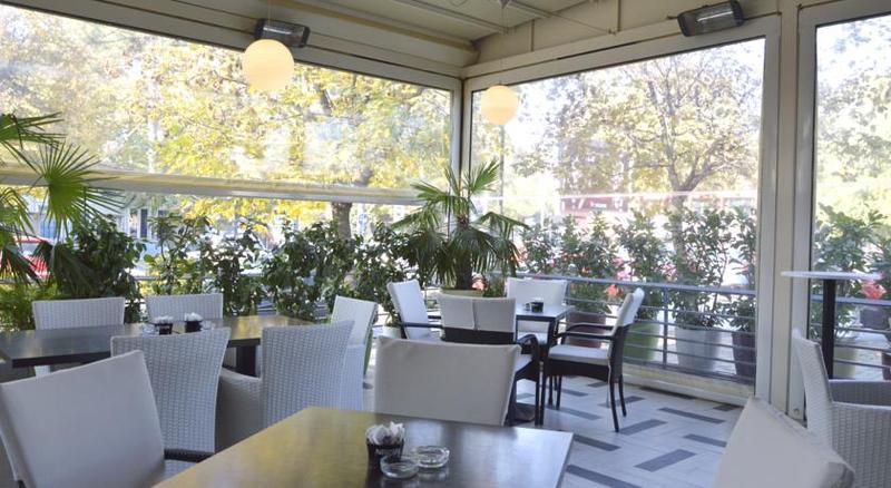 City Park Hotel Szkopje Kültér fotó